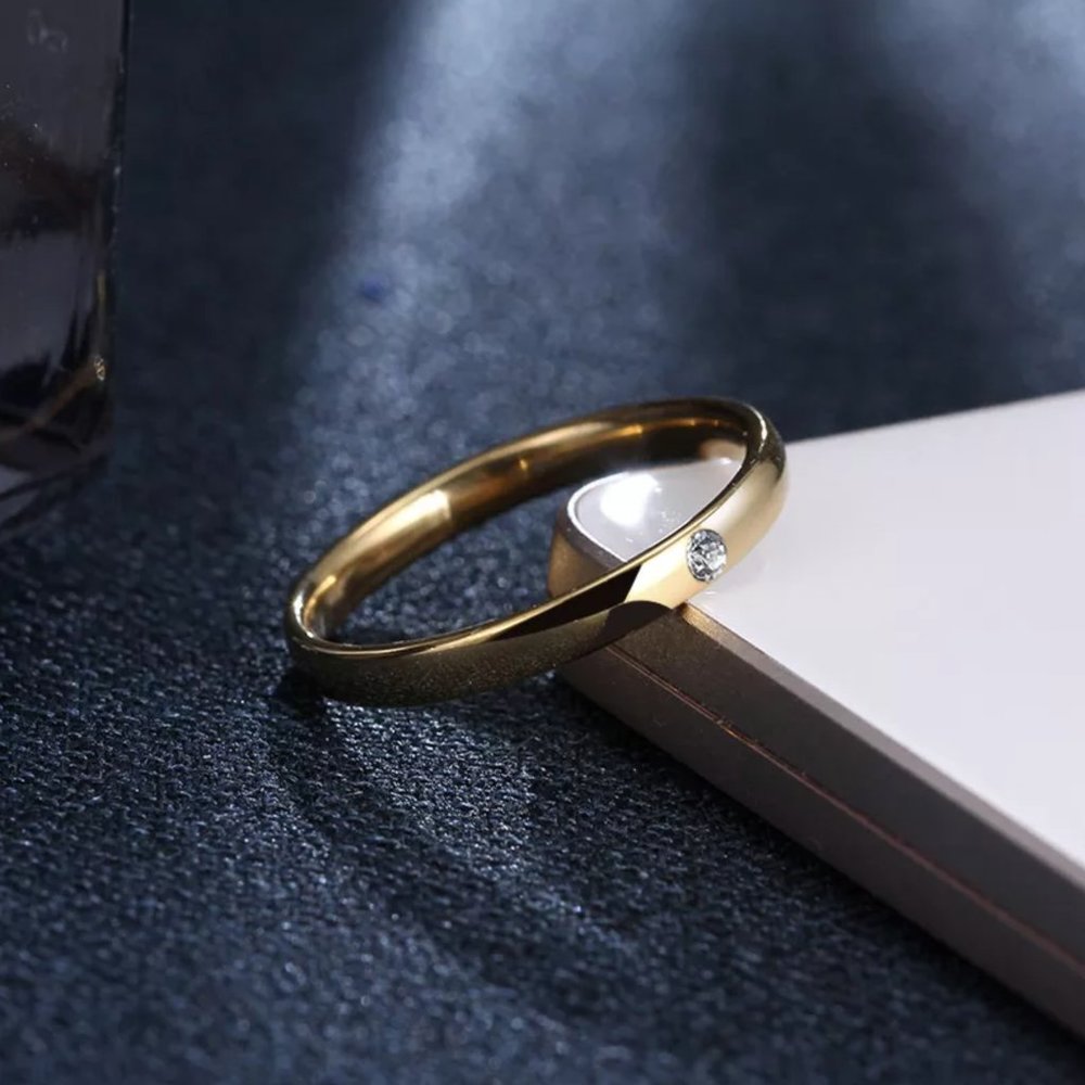 Minimalist Gold Dainty Cubic Zirconia Ring - Picture 3 of 9